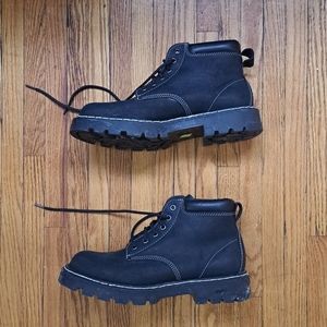 Roots black leather Tuff Boots